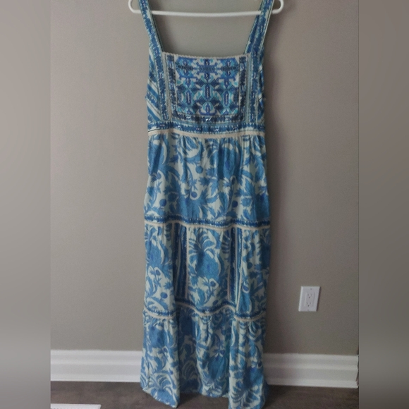 Joie maxi dress. Floral print. White + blue. Size 6 NWT Euro Summer Vibes - Picture 1 of 8